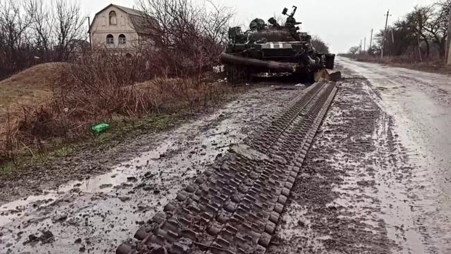 A destroyed Ukrainian army tank in the settlement of Gnutovo outside Mariupol. Picture: AFP