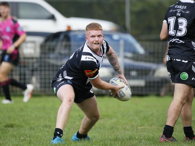 Picton’s Jayden Fearnhead prepares to pass. Picture: Warren Gannon Photography