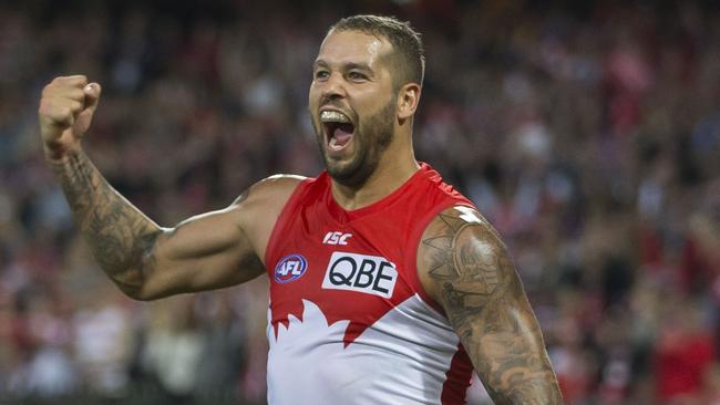 Lance Franklin of the Swans celebrates after kicking a goal after the full-time hooter during the Round 12 AFL match between the Sydney Swans and the West Coast Eagles at the SCG in Sydney, Sunday, June 9, 2019. (AAP Image/Craig Golding) NO ARCHIVING, EDITORIAL USE ONLY