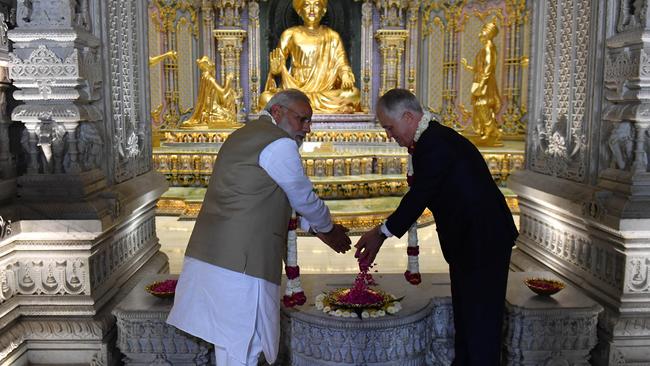 Malcolm Turnbull and India's Prime Minister Narendra Modi visit Akshardham Mandir hindu temple in New Delhi. Picture: AAP.