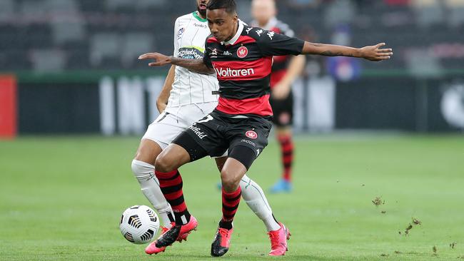 SYDNEY, AUSTRALIA - JANUARY 29: Keanu Baccus of the Wanderers controls the ball during the A-League match between the Western Sydney Wanderers and the Newcastle Jets at Bankwest Stadium, on January 29, 2021, in Sydney, Australia. (Photo by Mark Metcalfe/Getty Images)