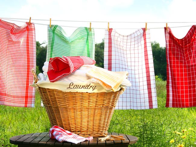 If washing is discoloured, keep them wet and rewash after the water clears.