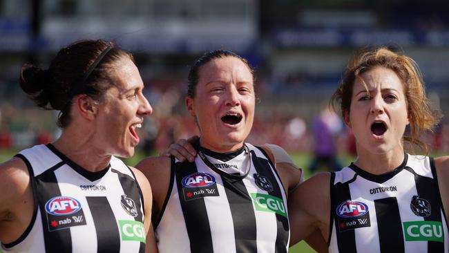 Ash Brazill (left) has informed her teammates she wishes to pursue her Commonwealth Games dream. Picture: AAP