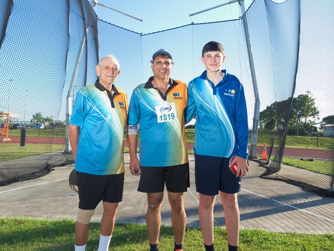 Thre generations of athletes from the Mackay family, Anthony, Kevin and James. Mackay Athletics Summer Series. November 20th, 2021. Picture: Marty Strecker