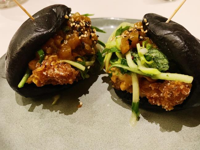 Crispy barramundi bao