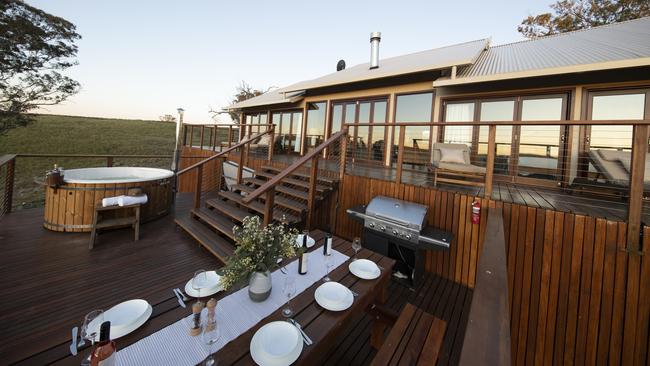 A hot tub and al fresco dining area complete Sunvale’s facilities.