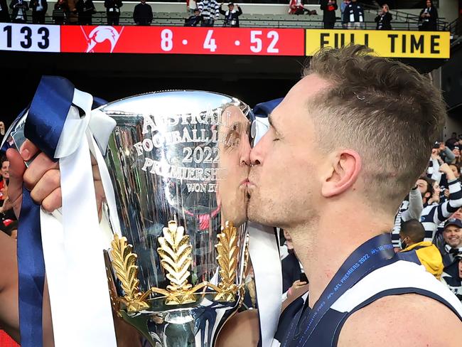 2022 AFL Grand Final between the Geelong Cats and Sydney Swans at the MCG. Geelong Cats Captain Joel Selwood kisses the Premiership Cup during the victory lap.                     Picture: David Caird