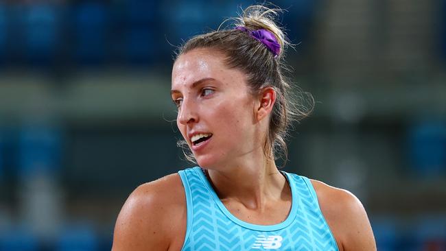 NETBALL AUSTRALIA: Friday - Amy Parmenter in action during Game 2, Melbourne Mavericks (42) defeat by Queensland Firebirds(43). Ken Rosewall Arena, Sydney, New South Wales, Australia. Photo: Joanna Margiolis, Netball Australia