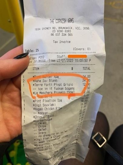 The receipt read: "Ice in it f***ing bogans". Picture: Reddit.