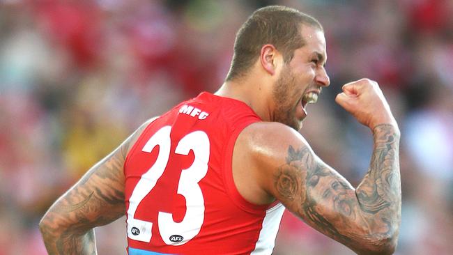 Lance Franklin celebrates one of his seven goals. (AAP Image/David Moir)