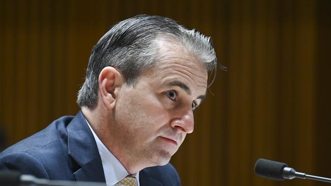 Australian families are feeling the pressures of rising costs of living, Commonwealth Bank chief executive Matthew Comyn says. Picture: NewsWire / Martin Ollman