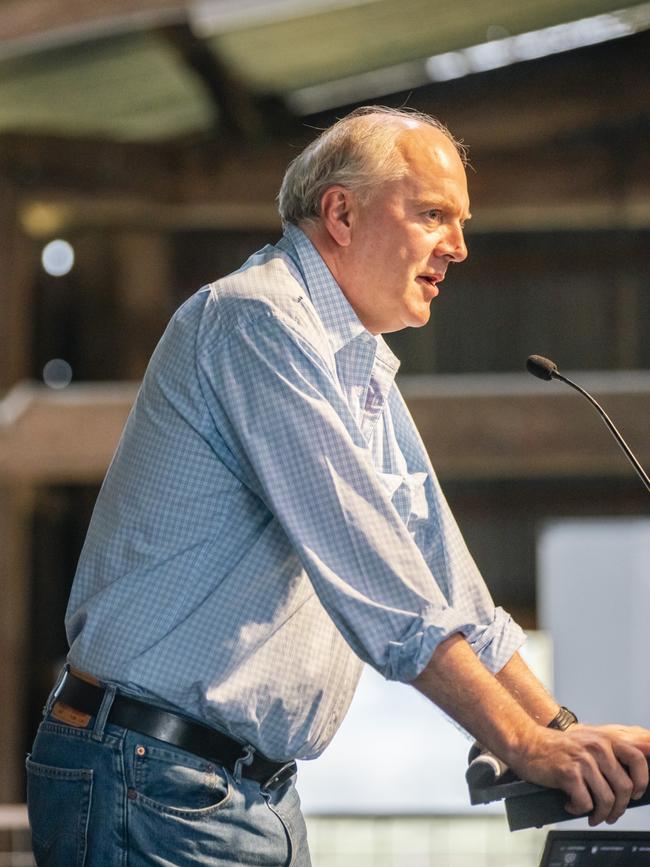 Macdoch executive chairman Alasdair MacLeod speaking at the 2024 Wilmot Field Day. Photo: supplied,