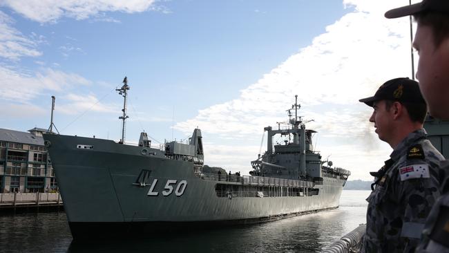 HMAS Tobruk and Sydney are up for grabs as underwater dive wrecks ...