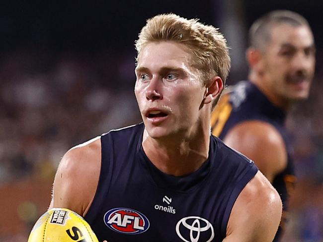 ADELAIDE, AUSTRALIA – APRIL 10: Sid Draper of the Crows in action during the 2025 AFL Round 05 match between the Adelaide Crows and the Geelong Cats at Adelaide Oval on April 10, 2025 in Adelaide, Australia. (Photo by Michael Willson/AFL Photos via Getty Images)