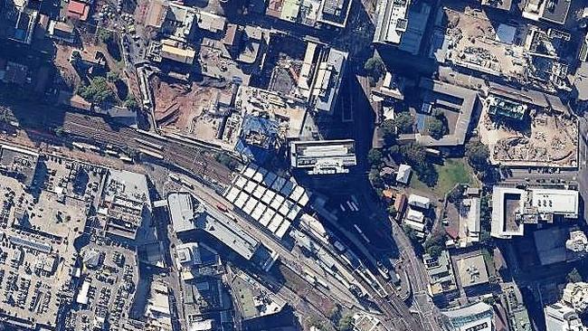 EGSPC is moving forward with plans to “build” a new Parramatta pool in air space over the train station in the CBD.