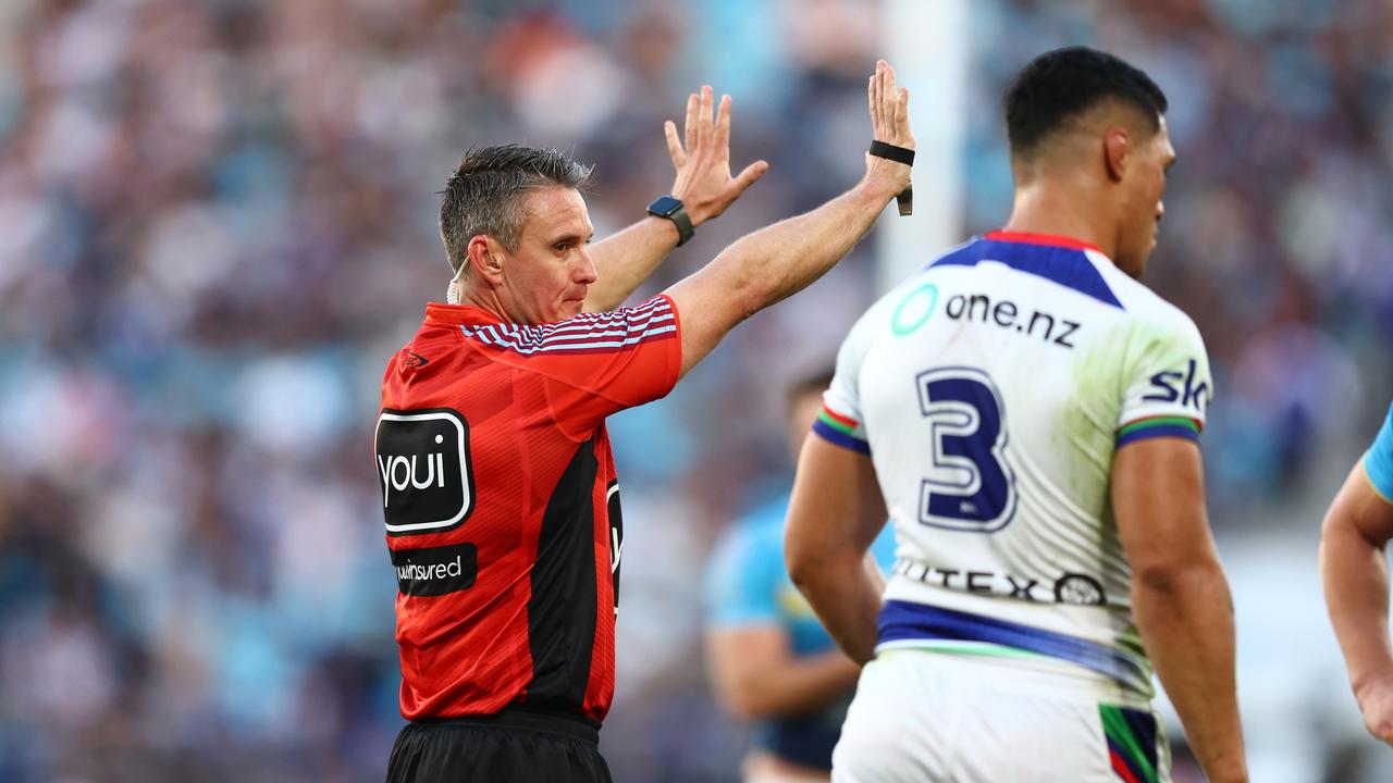 GOLD COAST, AUSTRALIA – JUNE 22: Roger Tuivasa-Sheck of the Warriors is sent off during the round 16 NRL match between Gold Coast Titans and New Zealand Warriors at Cbus Super Stadium, on June 22, 2024, in Gold Coast, Australia. (Photo by Chris Hyde/Getty Images)