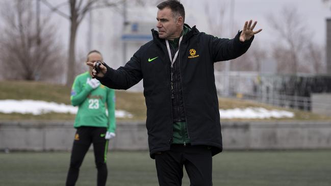 Milicic trains the Matildas in a frosty Denver. Image: Tristan Furney (FFA)