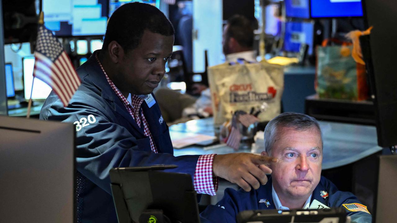 US unrest ignored by Aussies as they flock to Wall Street