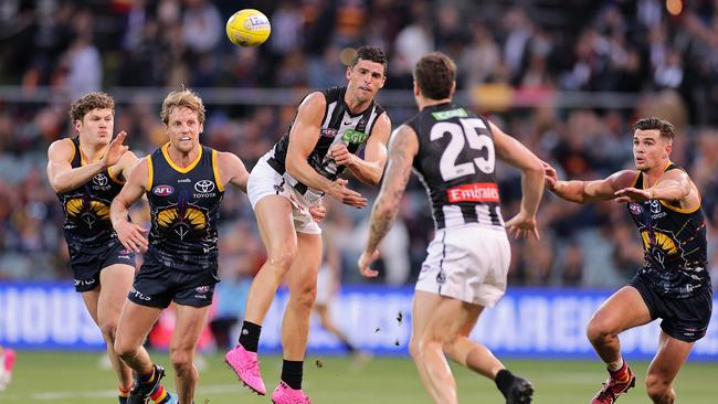 Pendlebury was back in the midfield in Round 12 against the Crows. Picture: Daniel Kalisz/Getty Images