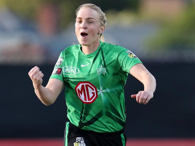 HOBART, AUSTRALIA - OCTOBER 20: Kim Garth of the Melbourne Stars celebrates the wicket of  Shafali Verma of the Sydney Sixers for a duck, caught  Nicole Faltum of the Melbourne Stars during the Women's Big Bash League match between the Melbourne Stars and the Sydney Sixers at Blundstone Arena, on October 20, 2021, in Hobart, Australia. (Photo by Sarah Reed/Getty Images)