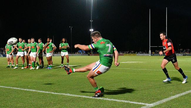 Sam Williams slots home the winning kick. Picture: Gregg Porteous/NRL Photos