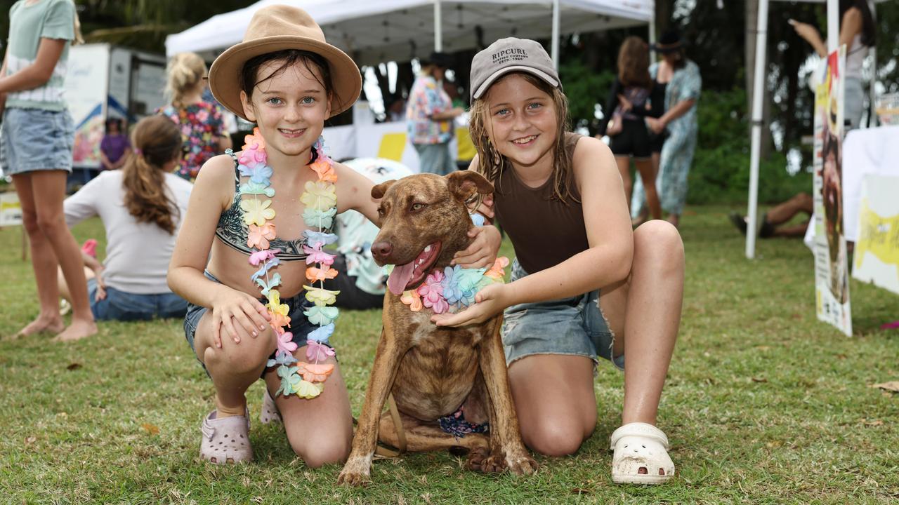 Ellie Scott, 8 and Nyal Knezevic, 8, took Elli's dog Fifi to the dog show at Port Douglas Carnivale's family beach day. Picture: Brendan Radke