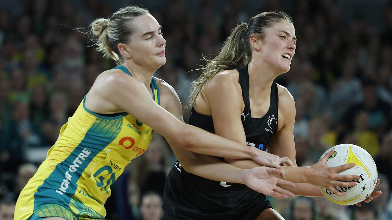 Kate Heffernan of New Zealand and Kiera Austin of Australia contest the ball. Picture: Daniel Pockett/Getty Images