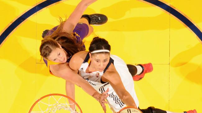 Jennifer Hamson, who played for the Los Angeles Sparks in 2015, will suit up for the Flames.