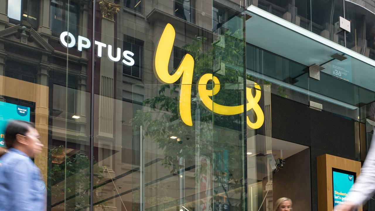 Millions of Aussies were thrown into chaos when Optus’ network suffered a critical outage. Picture: NCA NewsWire / Flavio Brancaleone