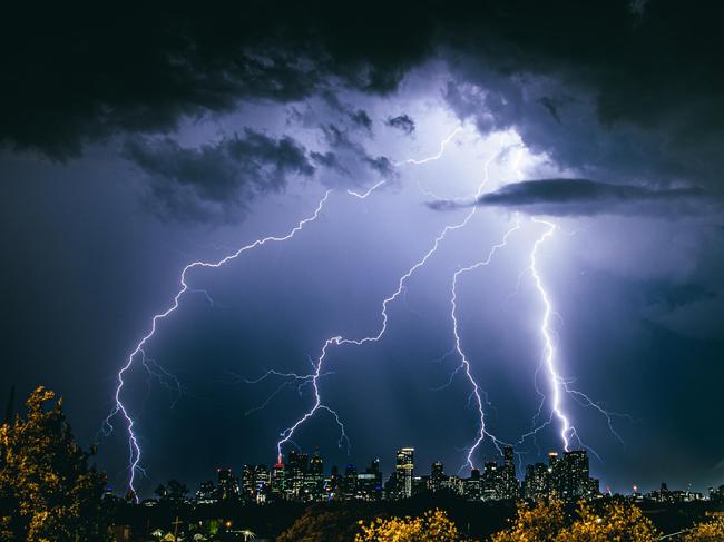 An image posted to Reddit by user u/jorcoga shows lightning over Melbourne from Rucker Hill Northcote.