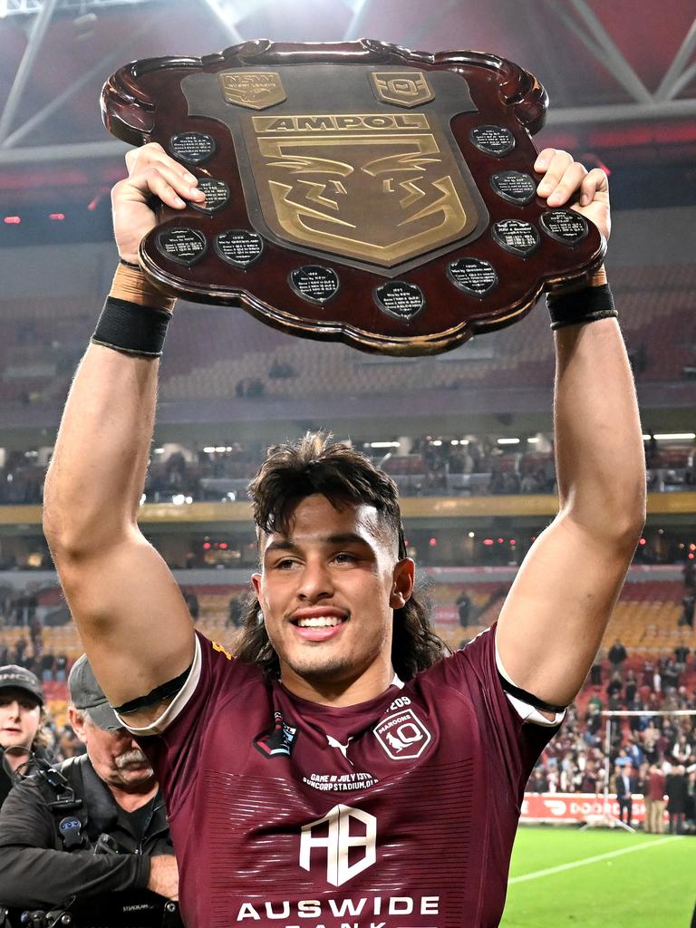 Despite still being just 22-years-old, Tino Fa'asuamaleaui showed why he’s a future Queensland captain of Queensland. Picture: Getty Images.