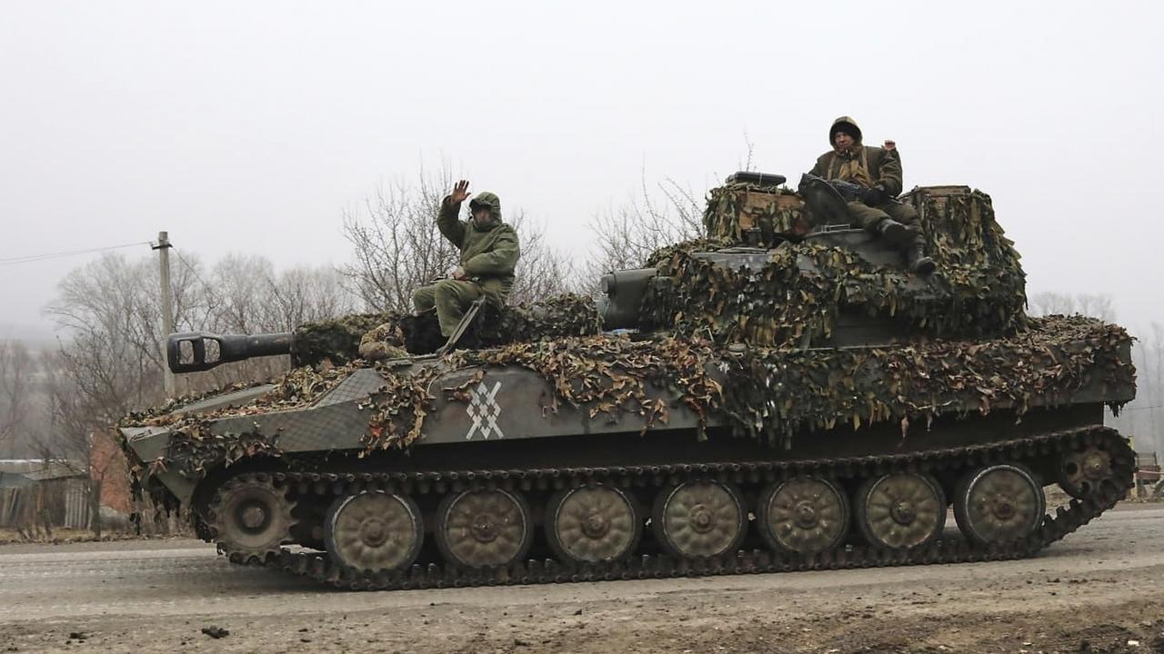 Russia overpowers bold Ukrainian military venture in Kursk