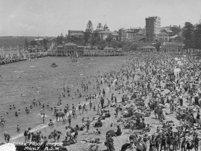 The Manly harbour pool in the 1930s. Photo Northern Beaches Library