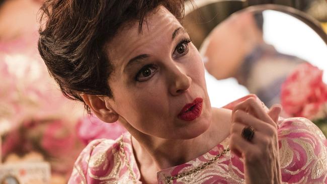 This image released by Roadside Attractions shows ReneÌe-Zellweger as Judy Garland in a scene from "Judy," in theaters on Sept. 27. (David Hindley/Roadside Attractions via AP)