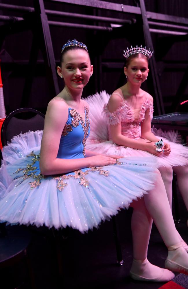 Townsville Eisteddfod 2023. Age 13 Classical Ballet Solo. Lily Bastin-Byrne and Mekenzie Haskins wait to perform backstage.