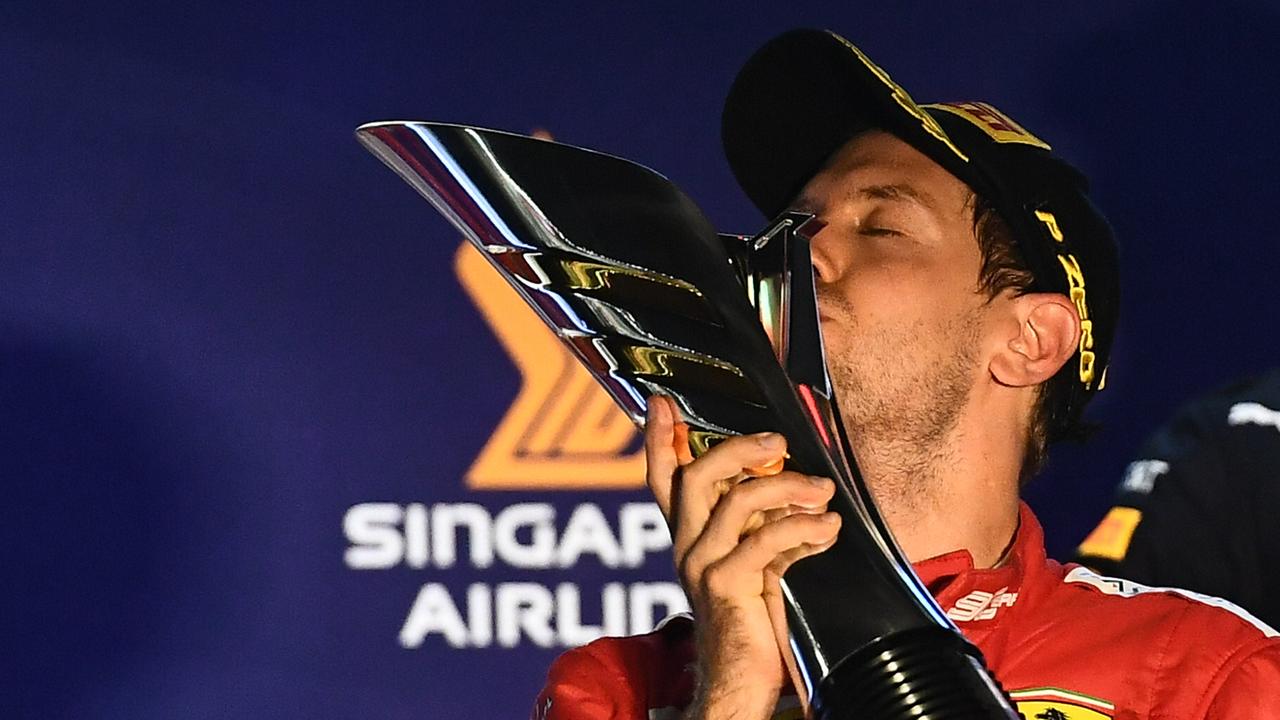 The Making of the F1 Singapore Grand Prix Trophy