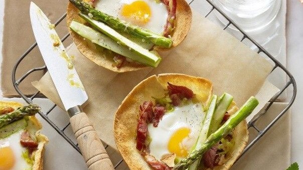 Egg, ham and asparagus tarts.