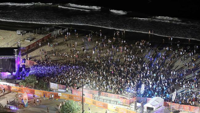 Schoolies It Is Day Five Of Celebrations In Surfers Paradise And Some Teens Are Over Drinking 