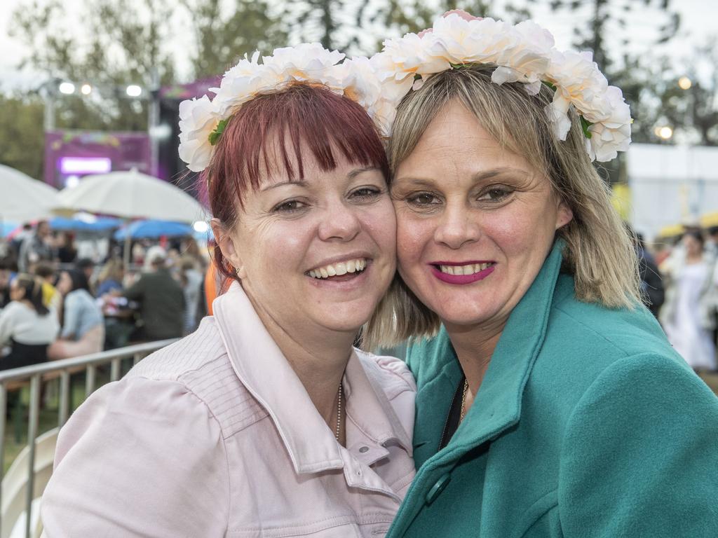 Tracy Curless and Julie McCracken. Festival of Food and Wine, Queens Park, Toowoomba Carnival of Flowers. Sunday, September 11, 2022. Picture: Nev Madsen.