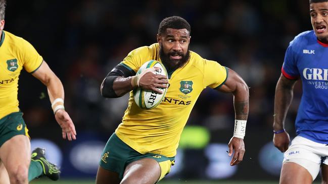 SYDNEY, AUSTRALIA — SEPTEMBER 07: Â Marika Koroibete of the Wallabies makes a break during the International Test match between the Australian Wallabies and Manu Samoa at Bankwest Stadium on September 07, 2019 in Sydney, Australia. (Photo by Matt King/Getty Images)