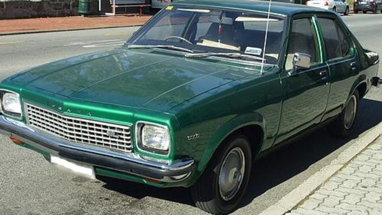 Police have identified this car as being seen in the vicinity of the disappearances of Amanda Robinson and Robyn Hickie.