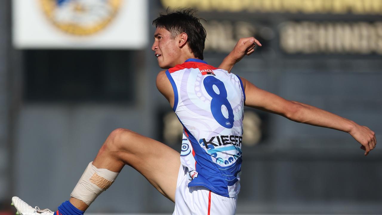 APS Insider: Father-sons, Pies targets and a 15-year-old prodigy