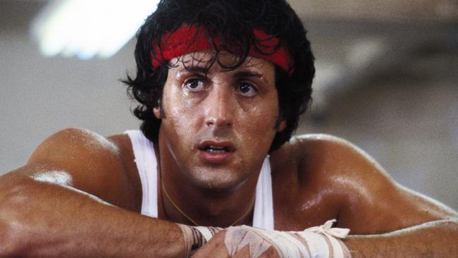 Rocky (Sylvester Stallone) bereitet sich auf einen neuen Kampf gegen Apollo Creed vor.