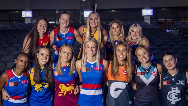 2023 AFLW Draft. First round draft picks.Back row- Alyssia Pisano, Cleo Buttifant, Mikayla Williamson, Sophie Peters,and Brooke Barwick.Front row - Elaine Grigg, Jessica Rentsch, Evie Long, Kristie-Lee Weston-Turner, Kaitlyn Srhoj, Piper Window, Lila Keck.Picture by Wayne Taylor 18th December 2023