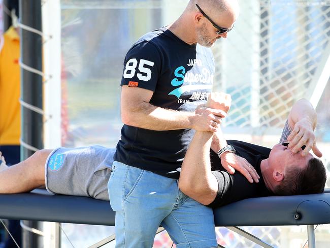 Paul Gallen was a sorry sight at the Sharks’ recovery session on Saturday morning as he nursed a sore shoulder. Picture: Sam Ruttyn.