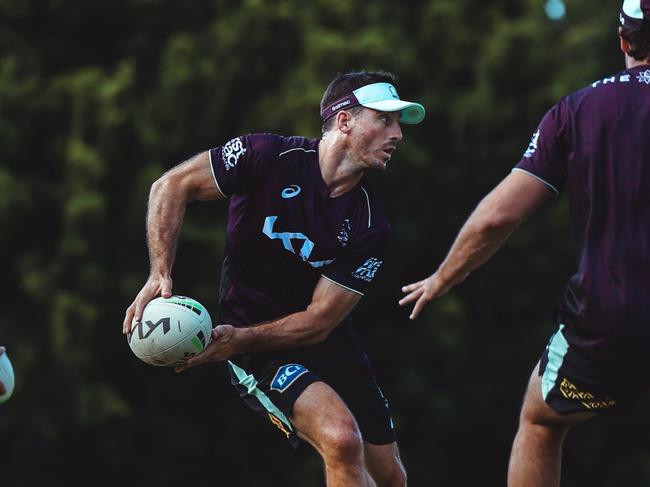 Ben Hunt has returned to the Brisbane Broncos after leaving the St George Illawarra Dragons.