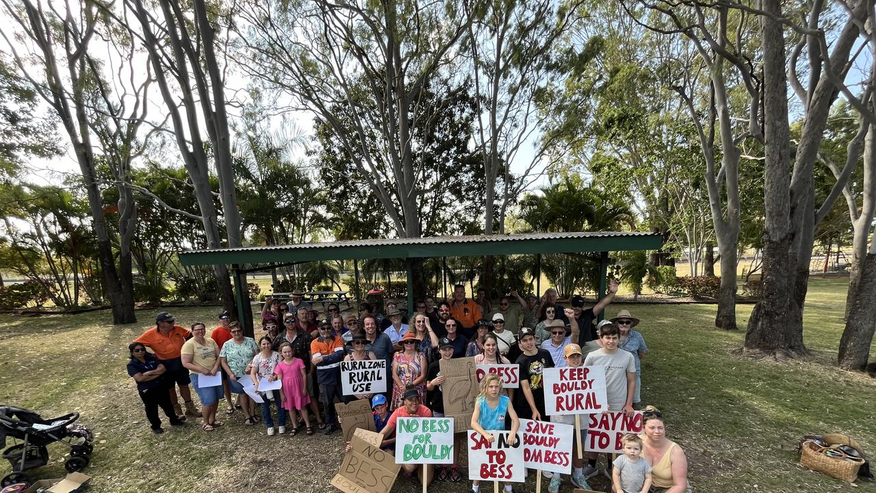 Bouldercombe residents gather to oppose 500 MW BESS project in September.