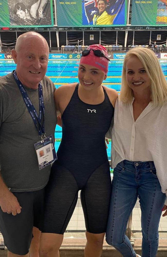 Russell, Alexa and Belinda Leary at a recent swimming event in Adelaide.