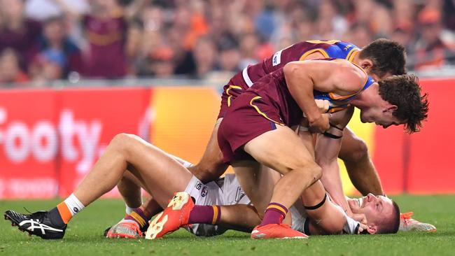 Jarrod Berry and Luke Hodge give Aidan Corr some advice. Picture: AAP Image/Darren England