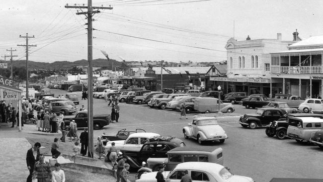 Ocean Beach Rd in 1954.